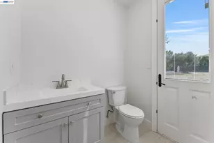 1080 Finley Rd, Pleasanton, CA 94588 - Photo 49