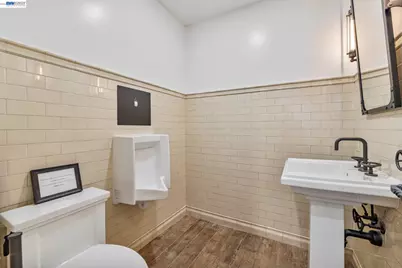 1080 Finley Rd, Pleasanton, CA 94588 - Photo 37