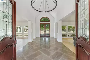 1080 Finley Rd, Pleasanton, CA 94588 - Photo 11