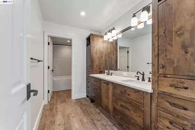1080 Finley Rd, Pleasanton, CA 94588 - Photo 53