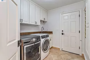 1080 Finley Rd, Pleasanton, CA 94588 - Photo 69