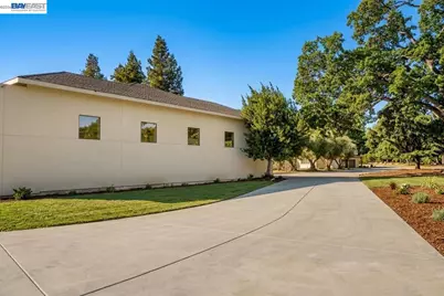 1080 Finley, Danville, CA 94588 - Photo 77