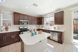 2631 Clarita Dr, Pittsburg, CA 94565 - Photo 13