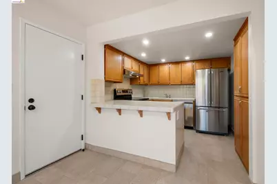 31 Campo Verde Circle, San Pablo, CA 94806 - Photo 9