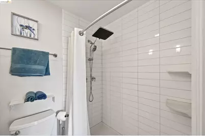 365 Perkins St #201, Oakland, CA 94610 - Photo 17