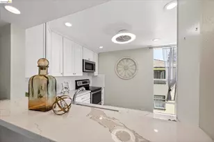 365 Perkins St, Oakland, CA 94610 - Photo 9