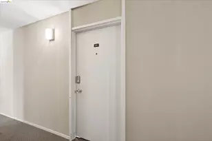 365 Perkins St, Oakland, CA 94610 - Photo 27