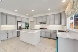 2295 Regatta Way, San Leandro, CA 94579 - Photo 11