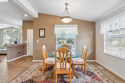 29344 New Hampshire, Hayward, CA 94544 - Photo 19