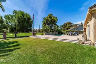 5619 Berwick Ct, Discovery Bay, CA 94505 - Photo 55