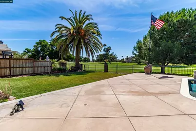 5619 Berwick Ct, Discovery Bay, CA 94505 - Photo 53