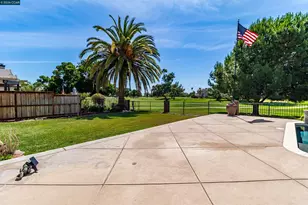 5619 Berwick Ct, Discovery Bay, CA 94505 - Photo 53