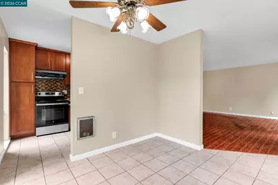 385 Jayne Ave #215, Oakland, CA 94610 - Photo 15