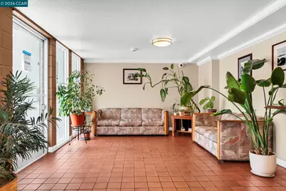 385 Jayne Ave #215, Oakland, CA 94610 - Photo 5