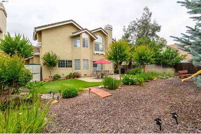 3278 Vermont Pl, Pleasanton, CA 94588 - Photo 5