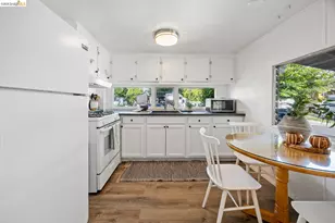 2050 Monument, Pleasant Hill, CA 94523 - Photo 11