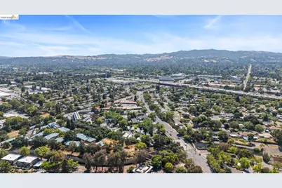 2050 Monument #8, Pleasant Hill, CA 94523 - Photo 29