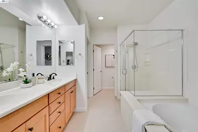 49002 Cinnamon Fern Common #427, Fremont, CA 94539 - Photo 15