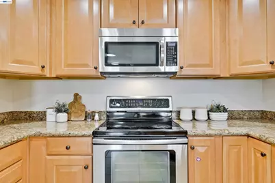 49002 Cinnamon Fern Common #427, Fremont, CA 94539 - Photo 9