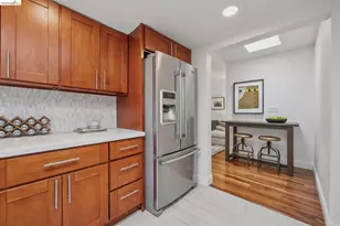 6785 Aitken Dr, Oakland, CA 94611 - Photo 17