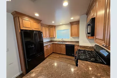 40 Malicoat Ave, Oakley, CA 94561 - Photo 11