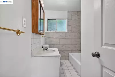 19762 Hathaway Ave, San Lorenzo, CA 94541 - Photo 15