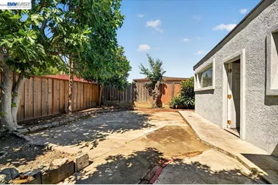 19762 Hathaway Ave, San Lorenzo, CA 94541 - Photo 29