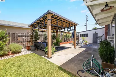 430 Dutchess Ln, Hayward, CA 94544 - Photo 43
