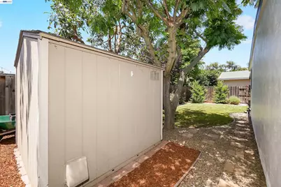 430 Dutchess Ln, Hayward, CA 94544 - Photo 45