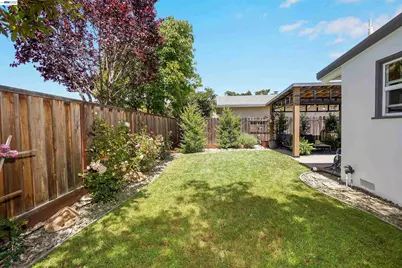 430 Dutchess Ln, Hayward, CA 94544 - Photo 41