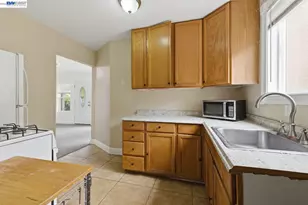 242 Kendall Ave, Crockett, CA 94525 - Photo 13