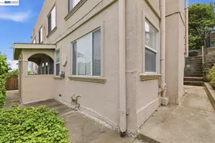 242 Kendall Ave, Crockett, CA 94525 - Photo 3