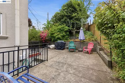 242 Kendall Ave, Crockett, CA 94525 - Photo 5