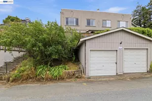 242 Kendall Ave, Crockett, CA 94525 - Photo 27