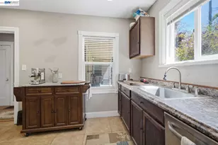 242 Kendall Ave, Crockett, CA 94525 - Photo 51