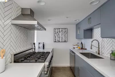 73 Sumner St #402, San Francisco, CA 94103 - Photo 13