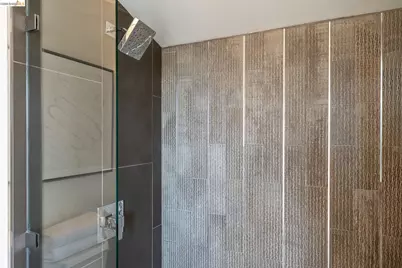 73 Sumner St #402, San Francisco, CA 94103 - Photo 31