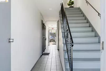 2207 Bonar St, Berkeley, CA 94702 - Photo 3