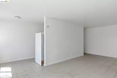 2207 Bonar St, Berkeley, CA 94702 - Photo 11