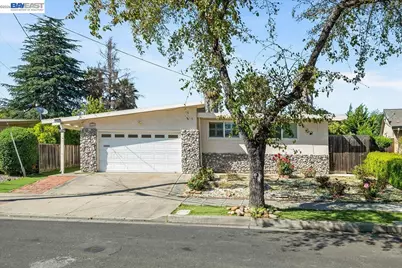 30544 Hoylake St, Hayward, CA 94544 - Photo 1