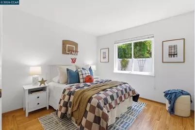 902 Glennan Dr, Redwood City, CA 94061 - Photo 25