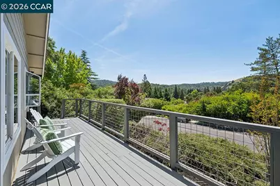 8 Ketelsen Ct, Moraga, CA 94556 - Photo 3