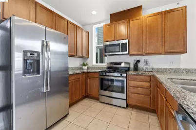 117 Kingswood Ln, Martinez, CA 94553 - Photo 11
