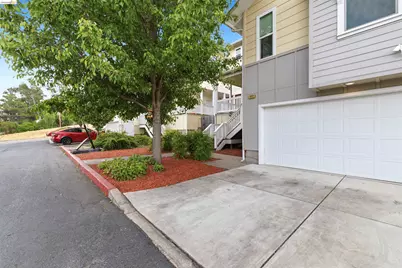 117 Kingswood Ln, Martinez, CA 94553 - Photo 1