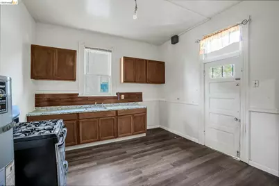 630 York, Vallejo, CA 94590 - Photo 9