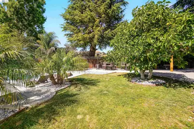 30562 Troon Pl, Hayward, CA 94544 - Photo 67