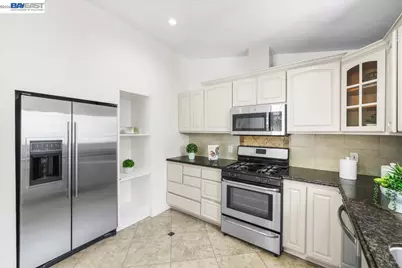 2170 Ralmar Ave, East Palo Alto, CA 94303 - Photo 9