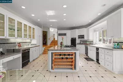 4 Julianna, Moraga, CA 94556 - Photo 9
