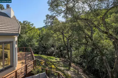 4 Julianna, Moraga, CA 94556 - Photo 27
