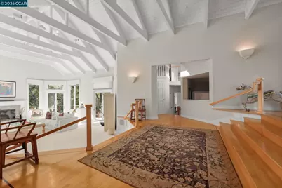 4 Julianna, Moraga, CA 94556 - Photo 7